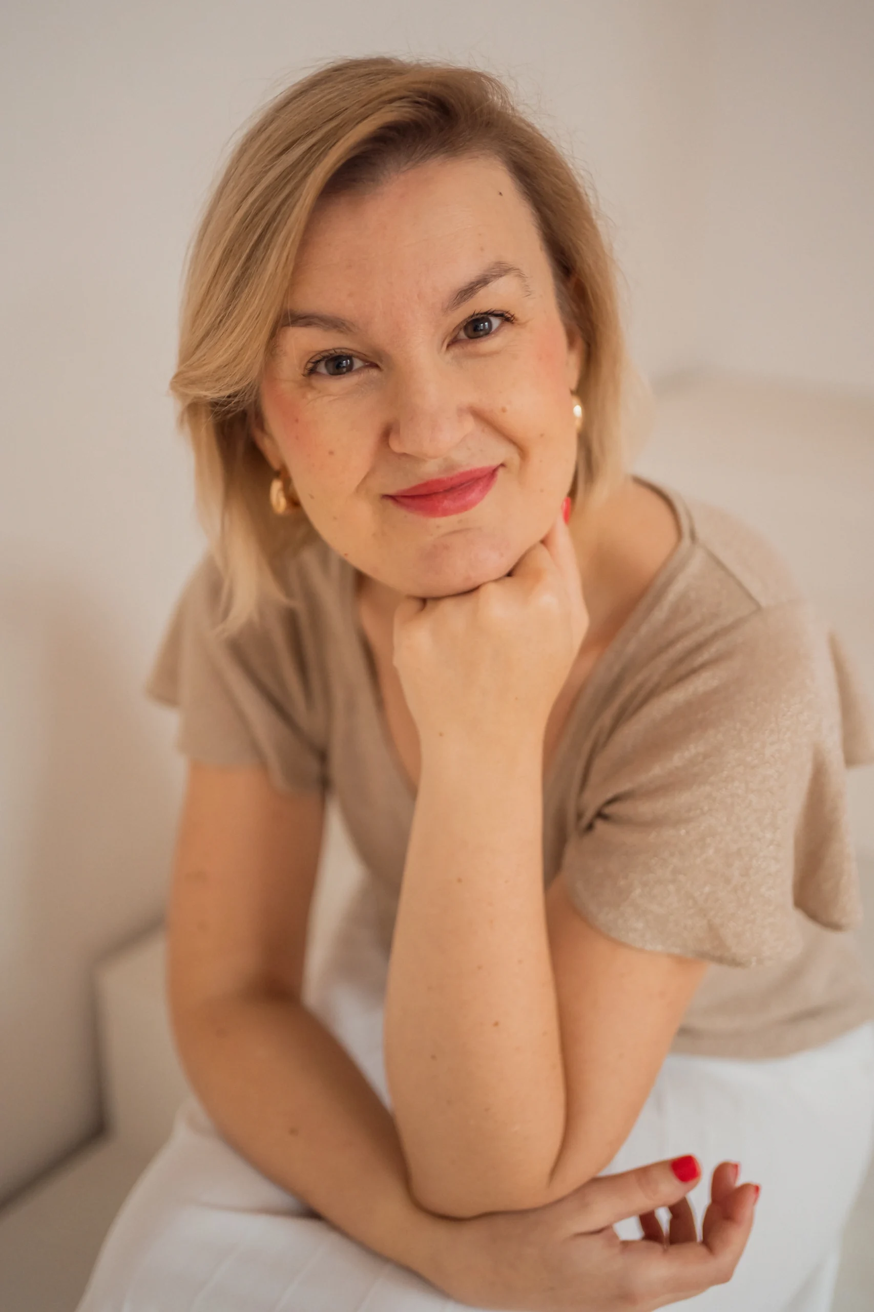 Agata Zilińska - coach i mentorka biznesowa poprowadzi Cię bys odkryła powołanie i żyła z radością.